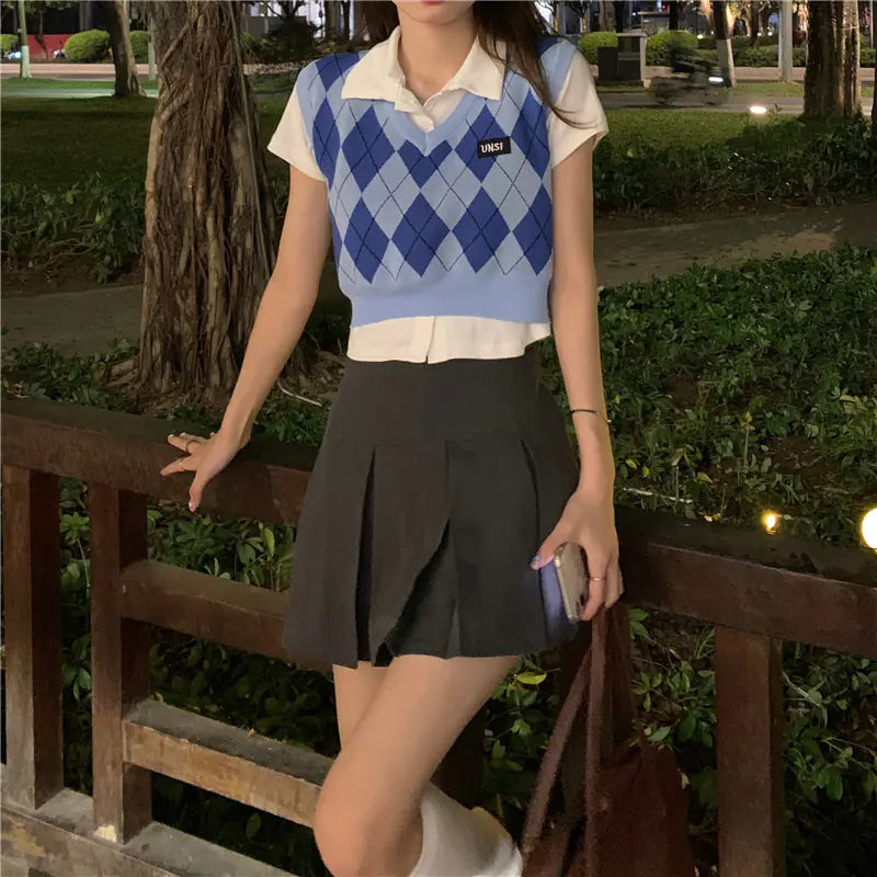Chic Blue Cropped Knit Vest